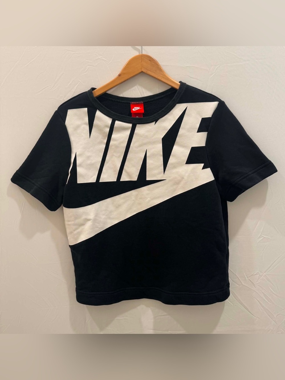 Nike Black and White Big Logo Short Sleeve Top Women M